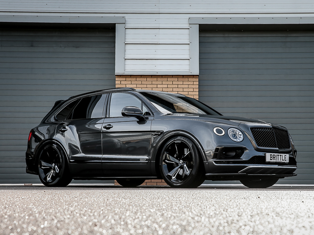 Bentayga Blackline Styling Mulliner Driving